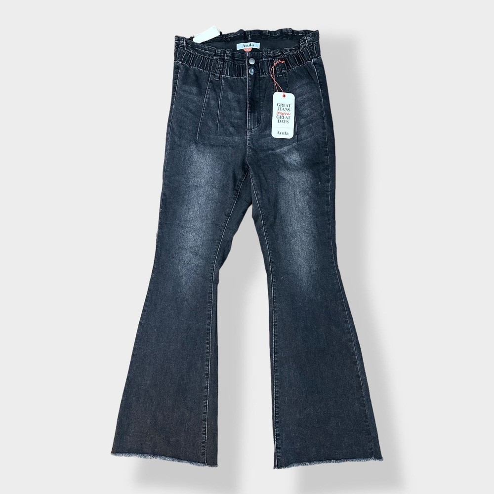 Arula NWT High Rise Flares in Midnight Size 10